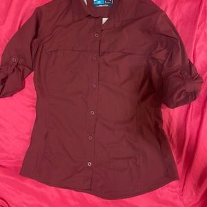 Women’s Magellan Button Down; Size S